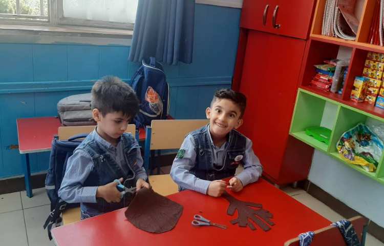 برش درخت نمدی برای کاردستی بوم چهار فصل 6