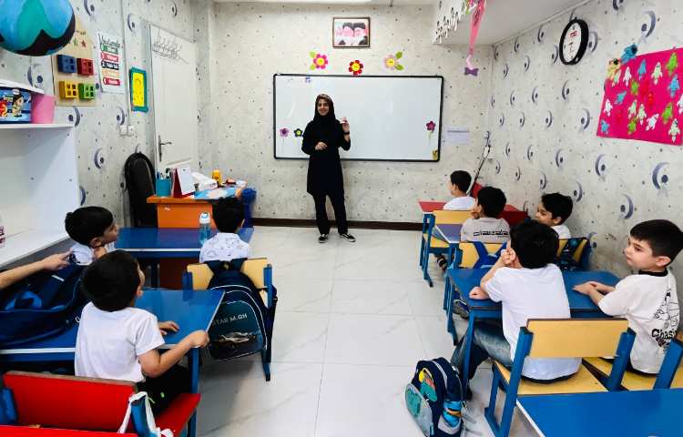 برنامه آموزش عملی مسواک زدن و مراقبت از دندان‌ها 5