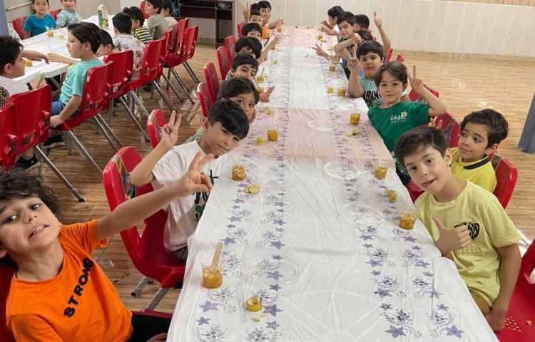 برنامه دستپخت با موضوع درست کردن آلاسکای میوه ای 2