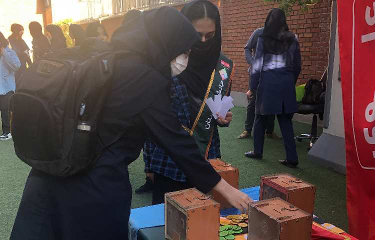 برنامه صبحگاهی دپارتمان زبان 1