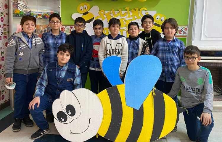 برندگان مرحله اول مسابقه زبانی اسپلینگ بی دبستان علوی 4