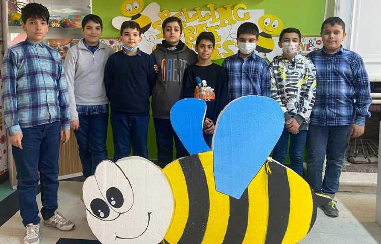 برندگان مرحله اول مسابقه زبانی اسپلینگ بی دبستان علوی 7