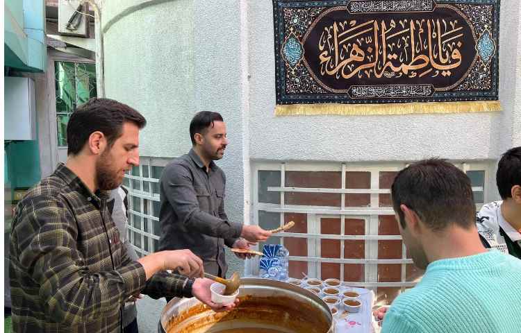 برپایی ایستگاه صلواتی به مناسبت ایام فاطمیه 1