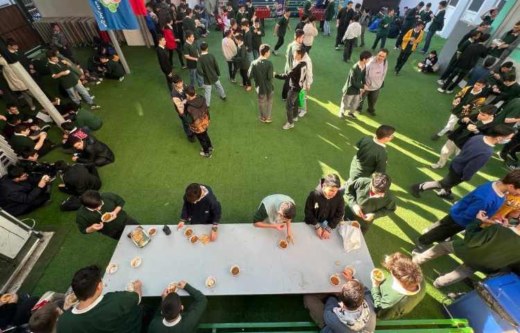 برپایی ایستگاه صلواتی به مناسبت ایام فاطمیه 6