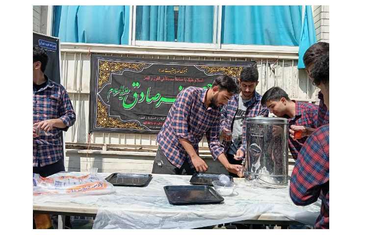 برپایی ایستگاه صلواتی دانش آموزی به مناسبت شهادت امام جعفر صادق علیه السلام 8