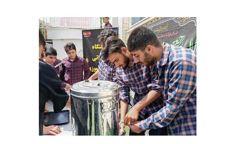 برپایی ایستگاه صلواتی دانش آموزی به مناسبت شهادت امام جعفر صادق علیه السلام 12