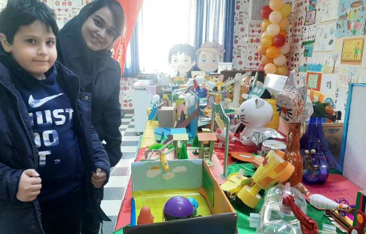 :برپایی نمایشگاه دستاوردهای دانش آموزان در دهه فجر 11