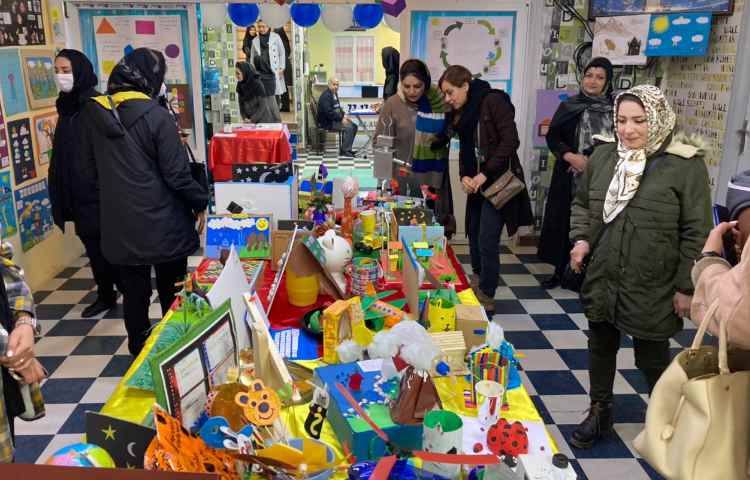 :برپایی نمایشگاه دستاوردهای دانش آموزان در دهه فجر 37