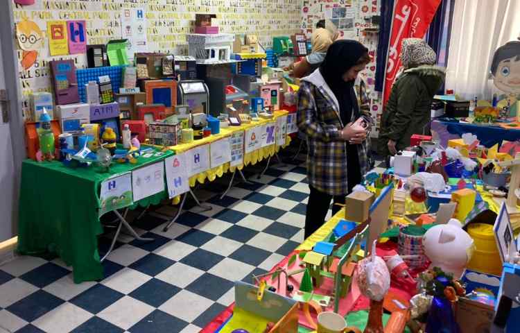 :برپایی نمایشگاه دستاوردهای دانش آموزان در دهه فجر 38