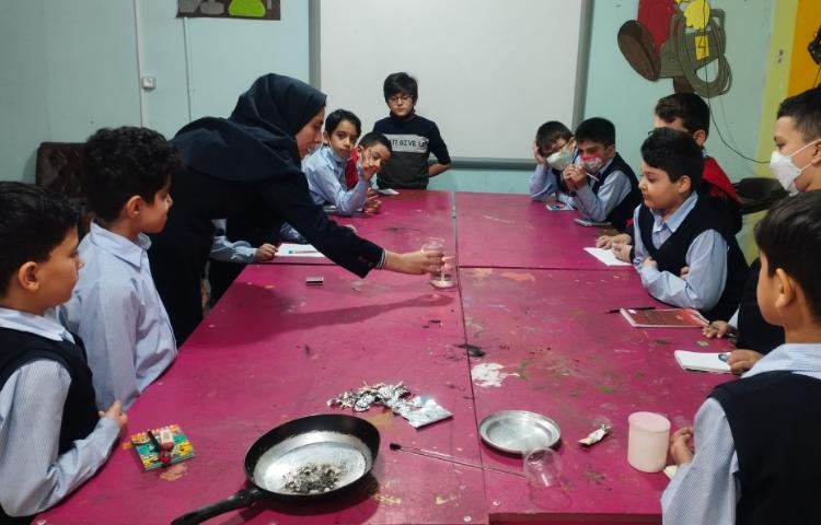 برگزاری آزمایشگاه علوم پایه دوم(مراحل مشاهده و کاوشگری)