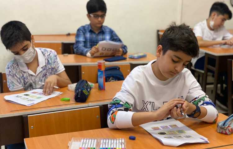 برگزاری آزمون بین المللی کمبریج دانش آموزان دبستان علوی شعبه غرب 1