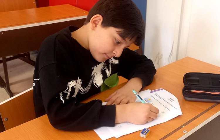 برگزاری آزمون بین المللی کمبریج دانش آموزان دبستان علوی شعبه غرب 2