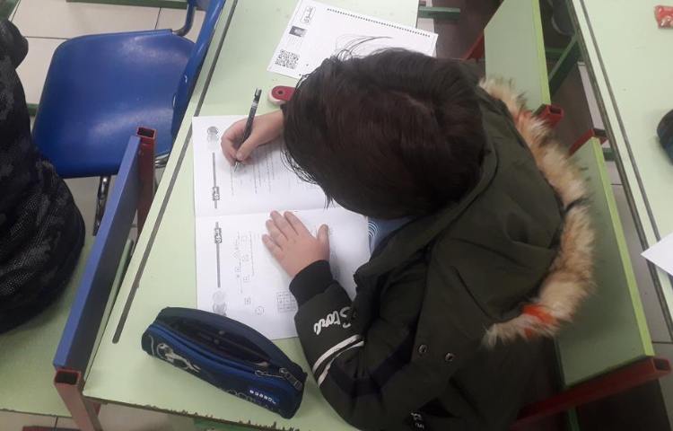 برگزاری آزمون تیزهوشان پایه پنجم و ششم دبستان 15