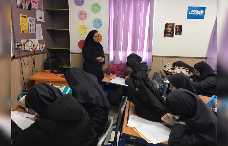 برگزاری آزمون سنجش دستاوردهای یادگیری(اداره آموزش و پرورش منطقه 5) 3