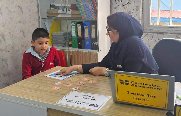 برگزاری آزمون speaking شرکت کنندگان آزمون Cambridge پایه سوم سطح starters 2 8