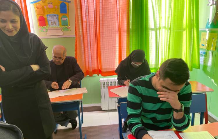 :برگزاری آزمون ضمن خدمت نیروهای اجرایی 6