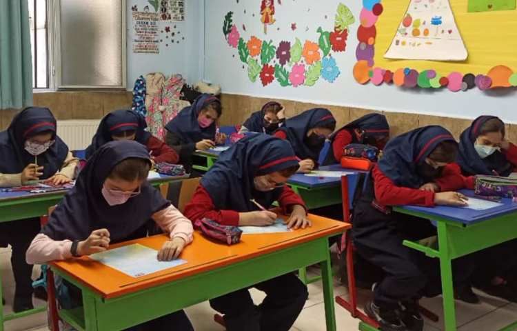 برگزاری آزمون فارسی 3