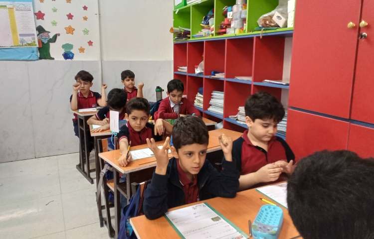 برگزاری آزمون مداد سیاه - جمع بندی درس ریاضی 10