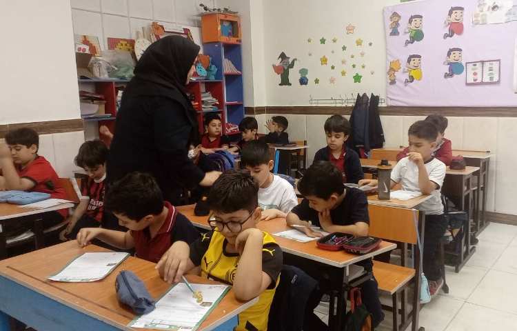 برگزاری آزمون مداد سیاه - جمع بندی درس ریاضی 3