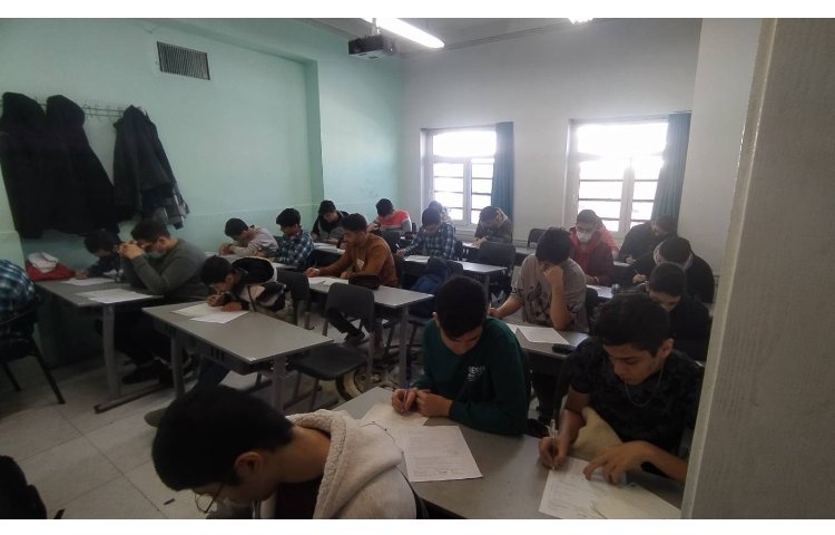 برگزاری آزمون های ترم اول 4