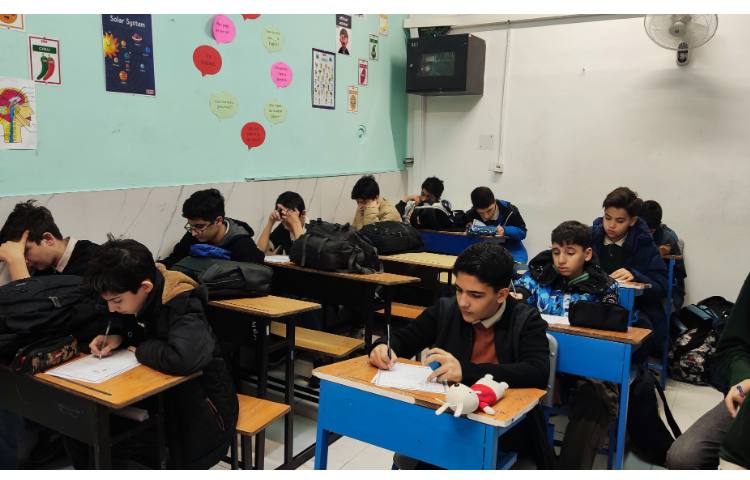 برگزاری آزمون های تشریحی دانش آموزان پایه هشتم 6