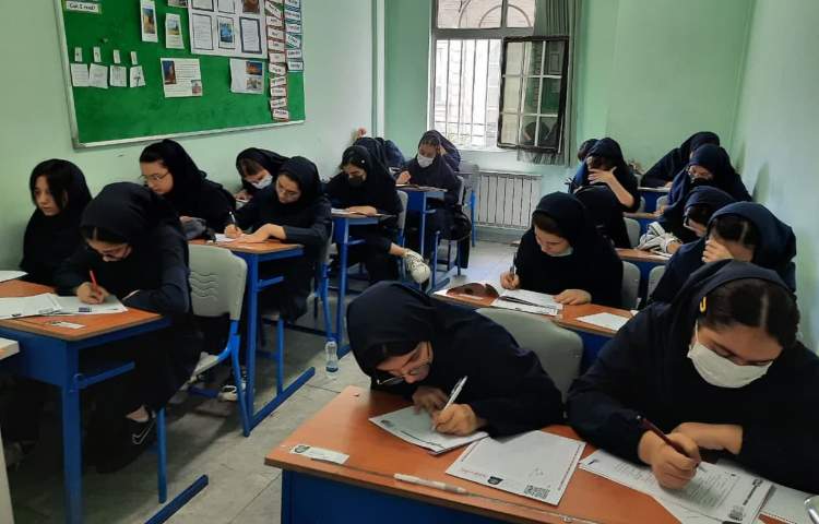 برگزاری آزمون پا به پا 4 4