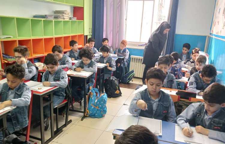 برگزاری آزمون کانگورو بین شعب علوی 1