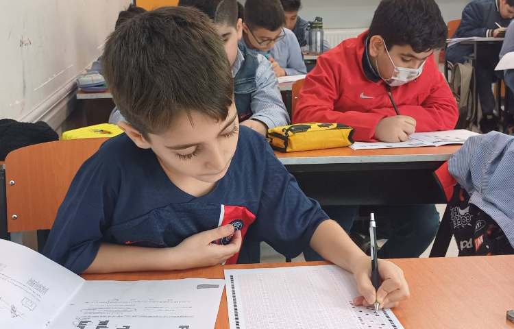 برگزاری آزمون کانگورو 3