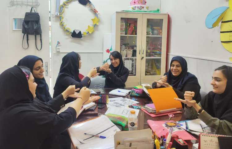 برگزاری اتاق فکر زبان انگلیسی 4