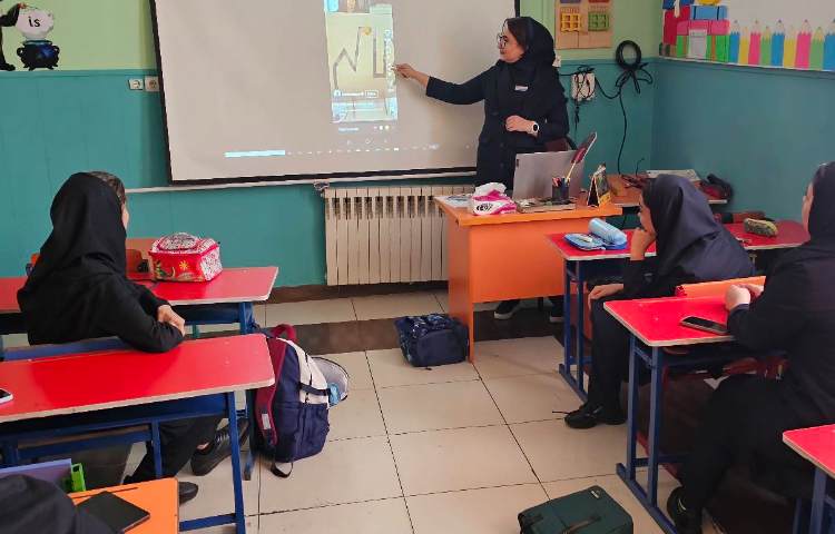 برگزاری اتاق فکر هفتگی همکاران زبان 1