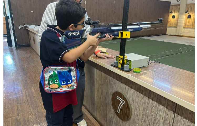 برگزاری اردوی تیراندازی با تفنگ ساچمه ای 80