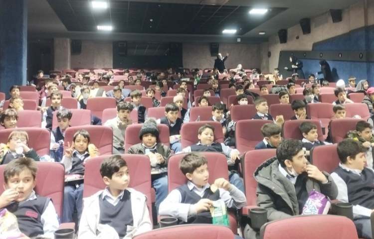 برگزاری اردوی سینما ویژه دانش آموزان کل دبستان 2