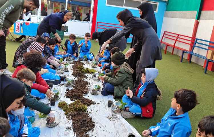 :برگزاری اردوی شهروند سالم با موضوع درختکاری و ساخت تراریوم 10