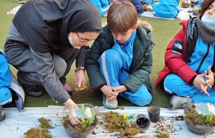 :برگزاری اردوی شهروند سالم با موضوع درختکاری و ساخت تراریوم 12