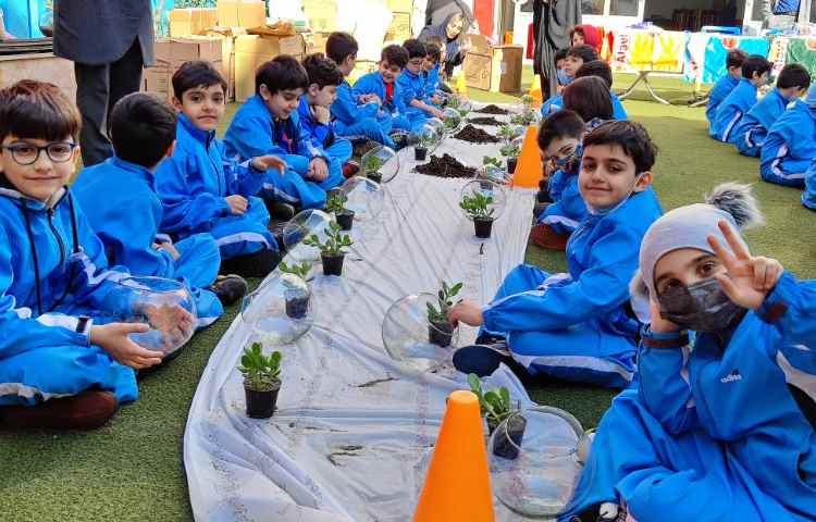 :برگزاری اردوی شهروند سالم با موضوع درختکاری و ساخت تراریوم 2