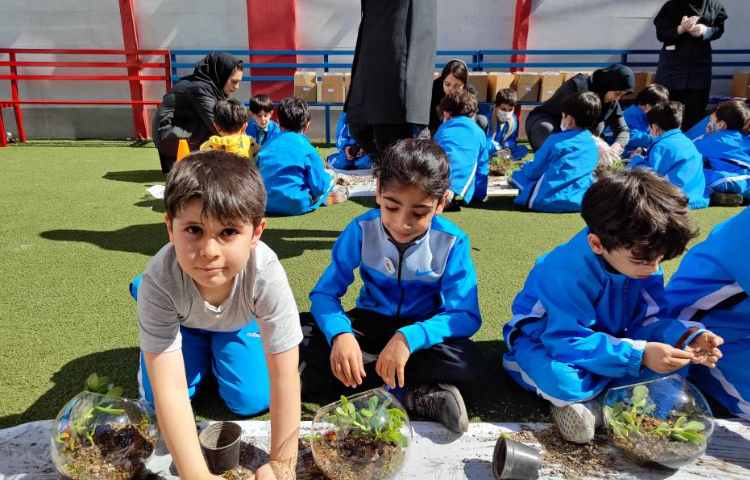 :برگزاری اردوی شهروند سالم با موضوع درختکاری و ساخت تراریوم 22