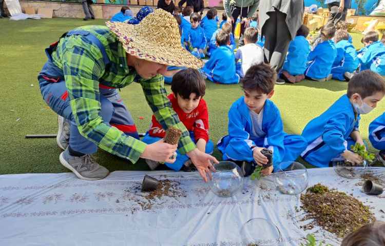 :برگزاری اردوی شهروند سالم با موضوع درختکاری و ساخت تراریوم 24