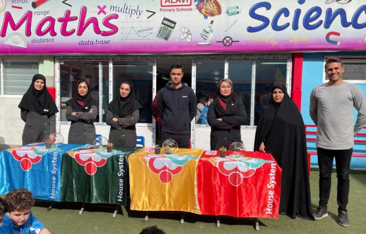 :برگزاری اردوی علمی_تفریحی درون مدرسه ای ویژه پایه های دوم و سوم 12