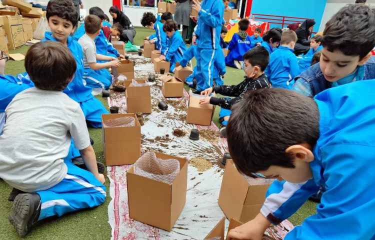 :برگزاری اردوی علمی_تفریحی درون مدرسه ای ویژه پایه های دوم و سوم 26