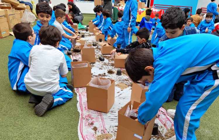 :برگزاری اردوی علمی_تفریحی درون مدرسه ای ویژه پایه های دوم و سوم 27