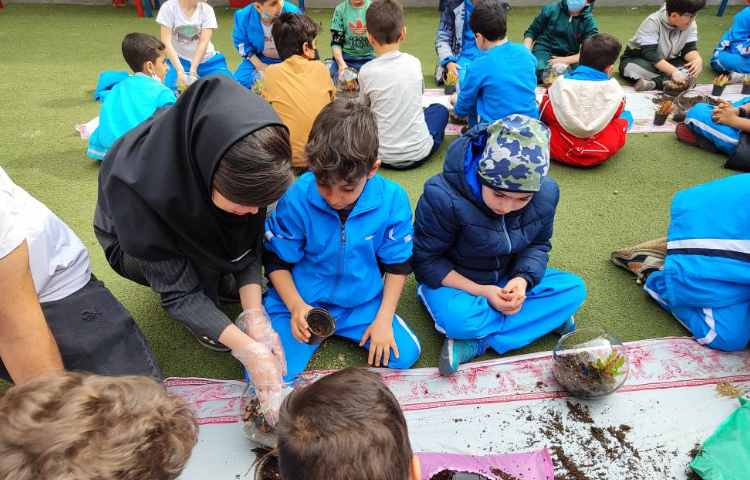 :برگزاری اردوی علمی_تفریحی درون مدرسه ای ویژه پایه های دوم و سوم 36