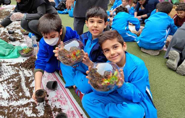 :برگزاری اردوی علمی_تفریحی درون مدرسه ای ویژه پایه های دوم و سوم 40