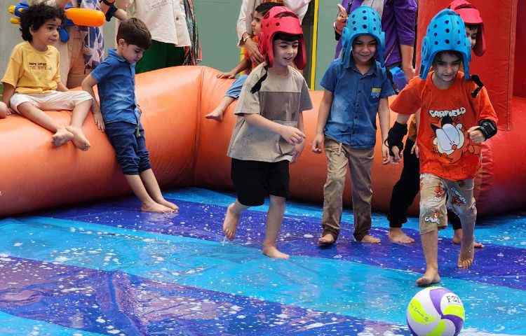 برگزاری اردوی فوتبال حبابی 6