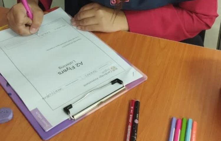 برگزاری امتحان شبیه ساز (Mock) دانشگاه کمبریج در مجموعه مدارس علوی 21