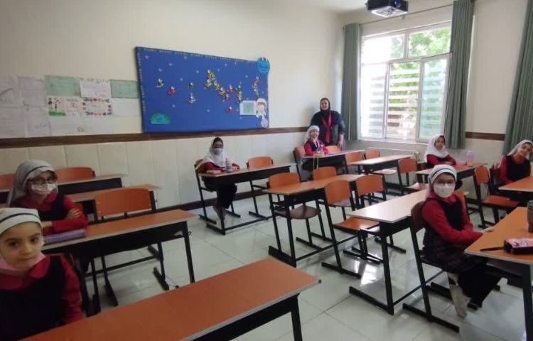 برگزاری امتحان شبیه ساز (Mock) دانشگاه کمبریج در مجموعه مدارس علوی 4