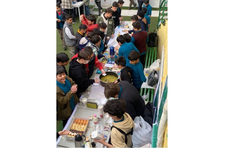 برگزاری بازارچه خیریه دبیرستان علوی 5