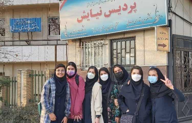 برگزاری تورنمنت علمی دانش آموزان برتر نیمسال اول