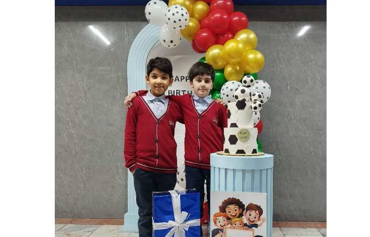 برگزاری تولد دانش آموزان دی ماهی 25