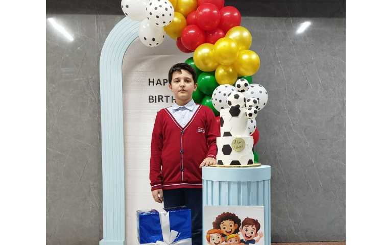 برگزاری تولد دانش آموزان دی ماهی 27