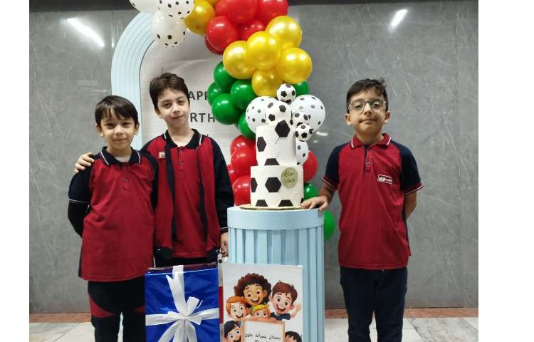 برگزاری تولد دانش آموزان دی ماهی 28